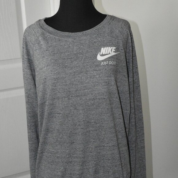 Nike Women's Long Sleeve Shirt size Large - Picture 1 of 8